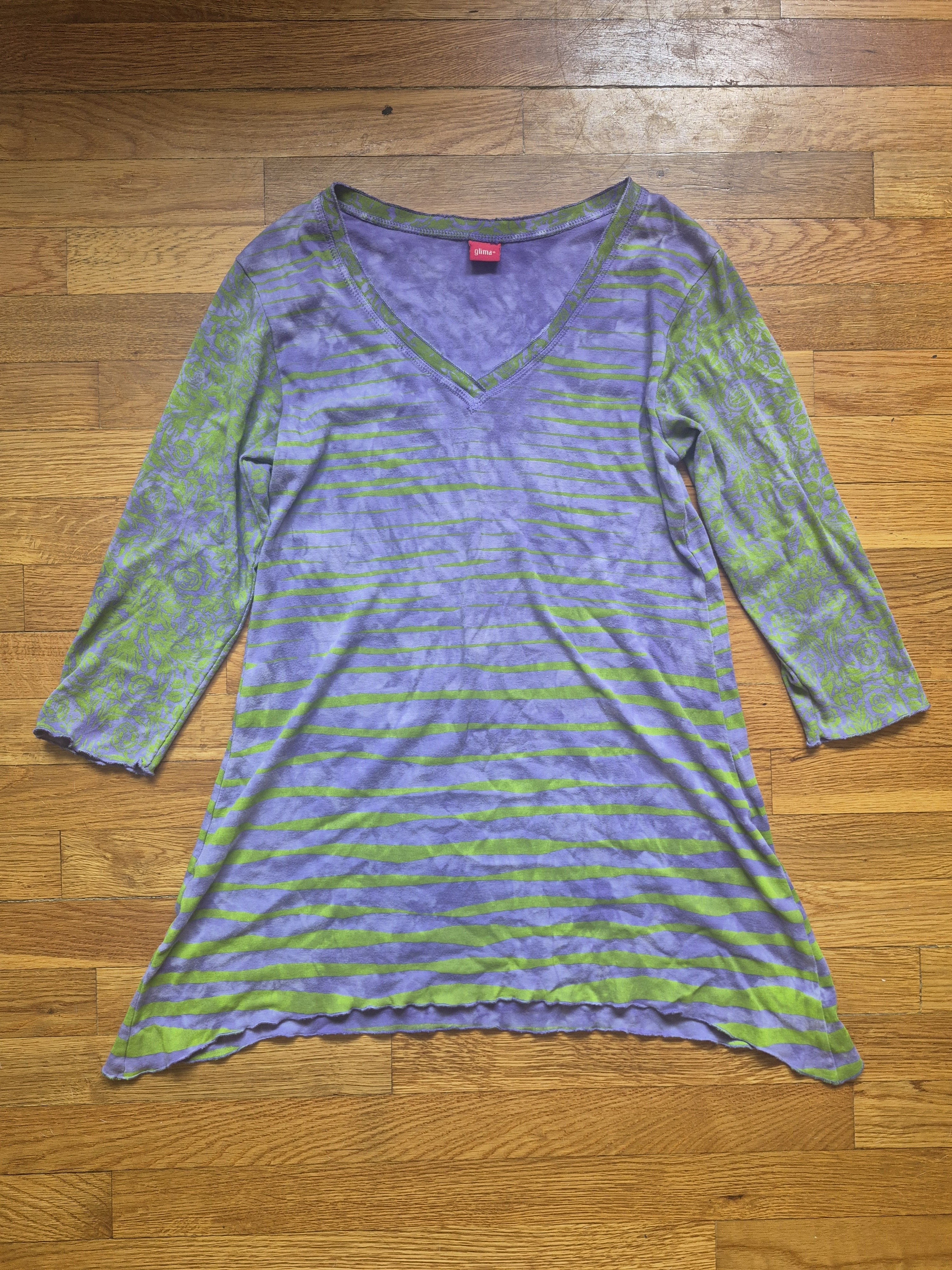 Glima Vivid Striped V-Neck Women's Top In Lavender And Lime
